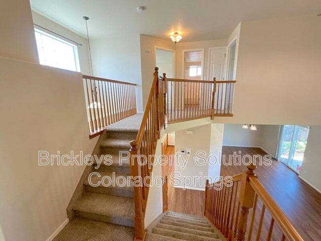 Building Photo - 6112 Chivalry Dr