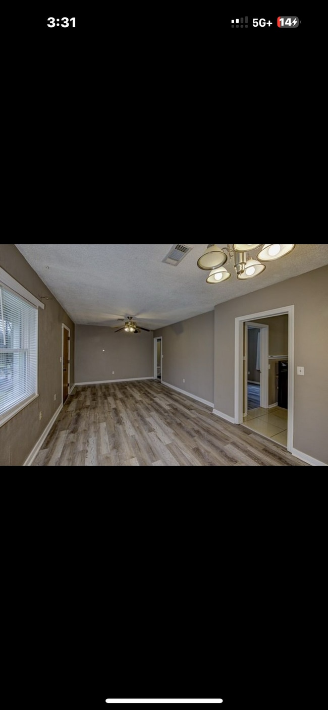 Building Photo - 201 Lightcap Blvd