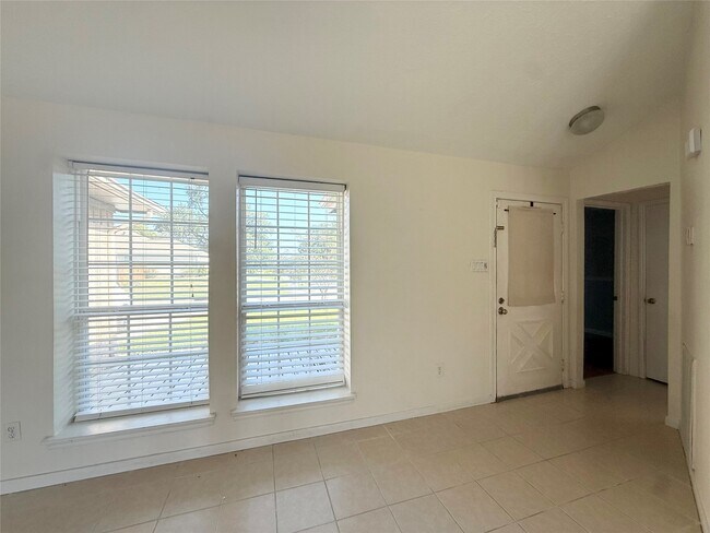 Building Photo - 9838 Golden Eagle St