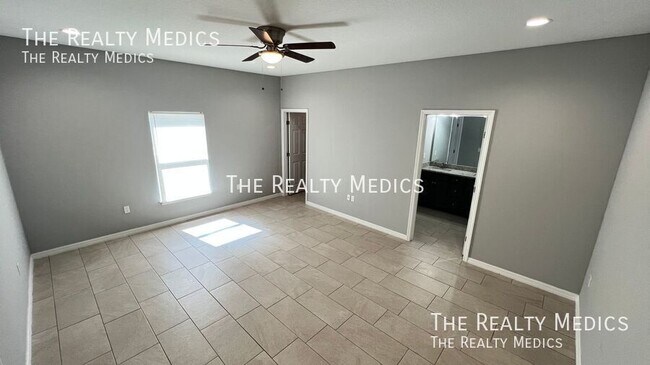 Building Photo - 1342 Defender St NW