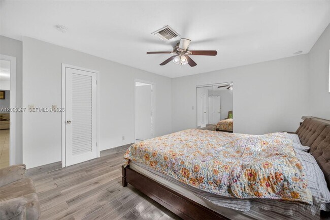 Building Photo - 7690 SW 128th St