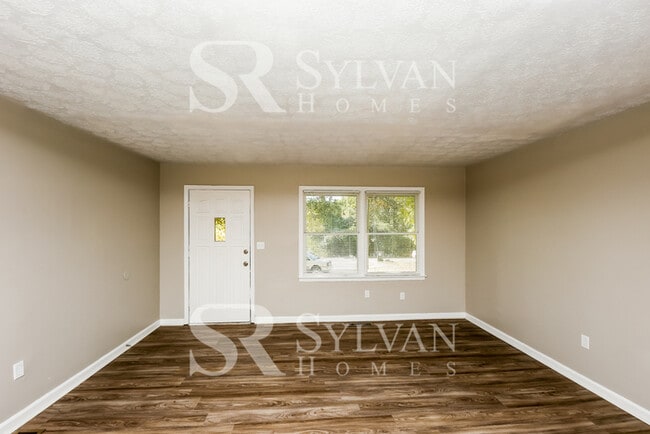 Building Photo - Do not miss out on the incredible opportun...