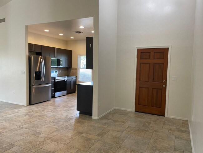 Building Photo - 4th1046#2