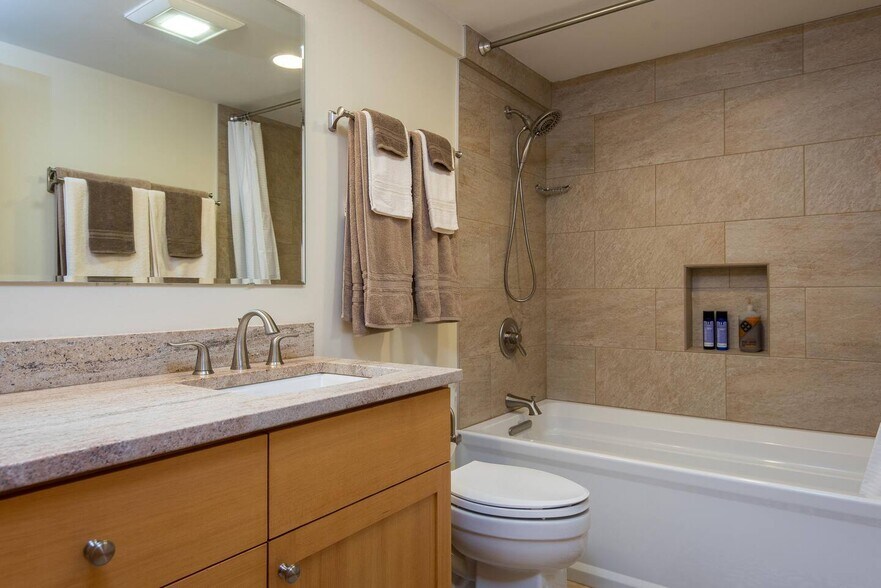 Basement bathroom - 4054 NE Rodney Ave
