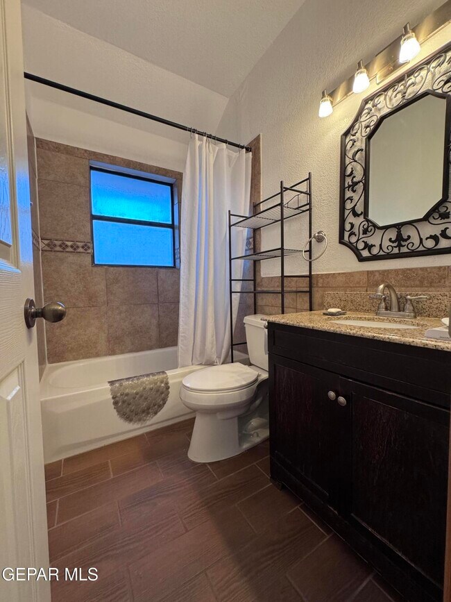 Building Photo - 1128 Will Rand Dr