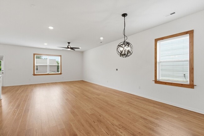 Building Photo - 3153 Chaplins Trce