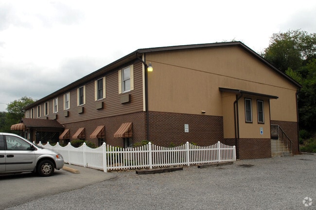 Building Photo - Eastwood Village Apartments