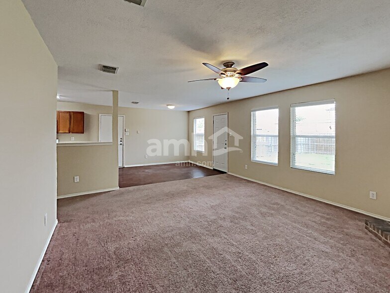 Building Photo - 1514 Lonesome Dove Trail