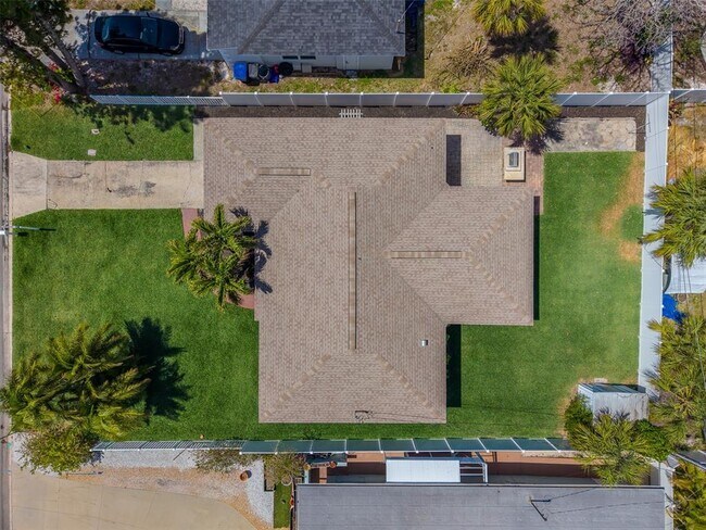 Building Photo - 315 82nd Ave