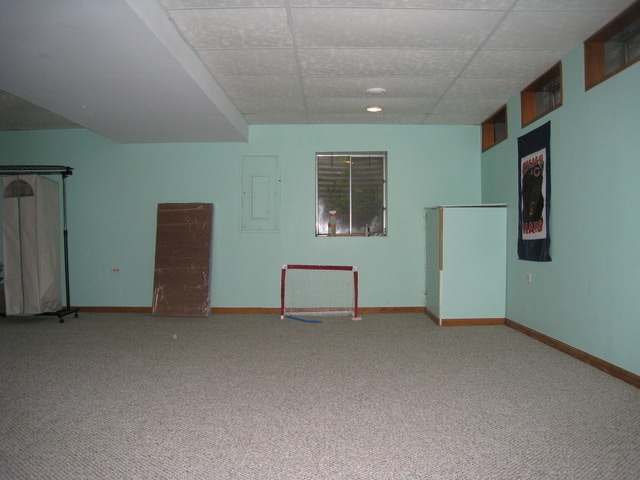 Building Photo - 706 North Point Dr