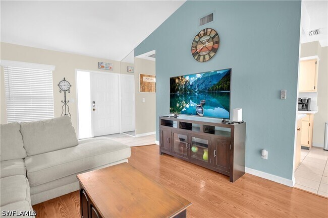 Building Photo - 3749 SW 1st Pl