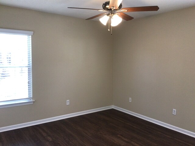 Building Photo - 103 Bill Park Dr