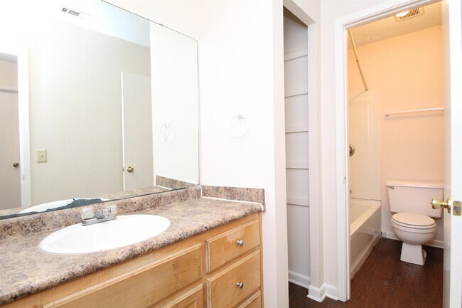 Building Photo - 5209 Char Bar Dr-