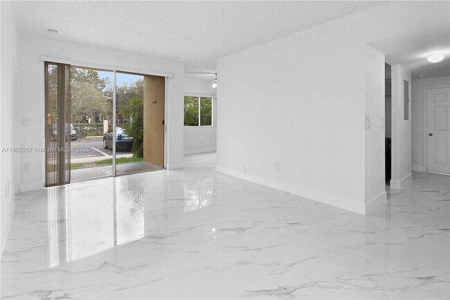 Building Photo - 7085 Nova Dr