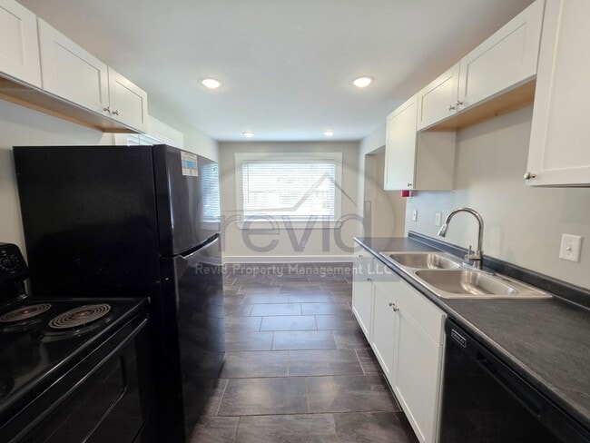 Building Photo - 3523 Barwood Cir