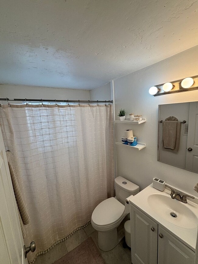 Building Photo - 517 N 900 W