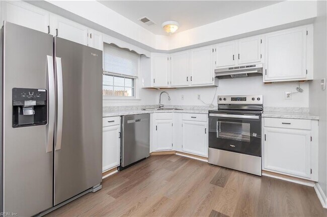 Building Photo - 908 Vincent Ct