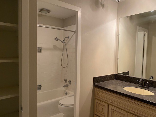 Bathroom - 3415 West End Ave