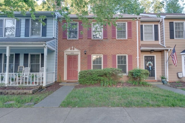 Building Photo - 1402 Minor Ridge Ct