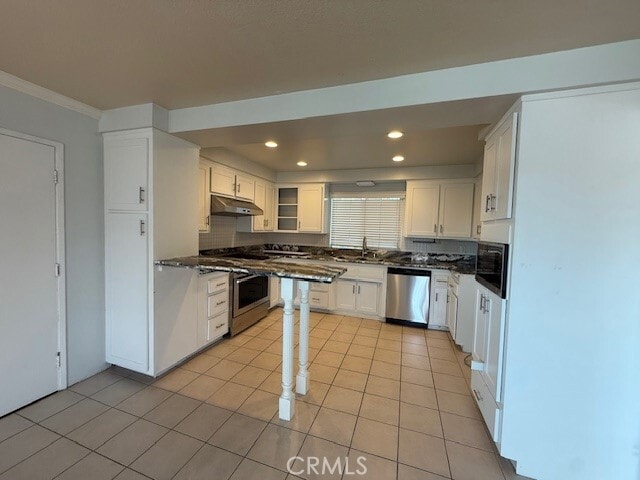 Building Photo - 928 E Meats Ave