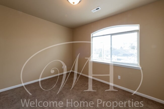 Building Photo - High End Condo Close to Downtown Walla Walla