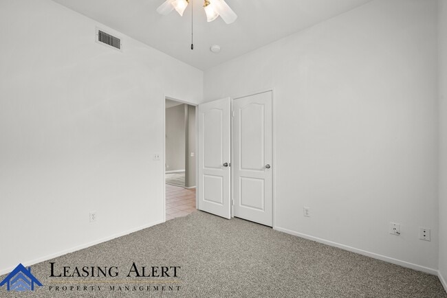 Building Photo - 28475 Nicholas Cir