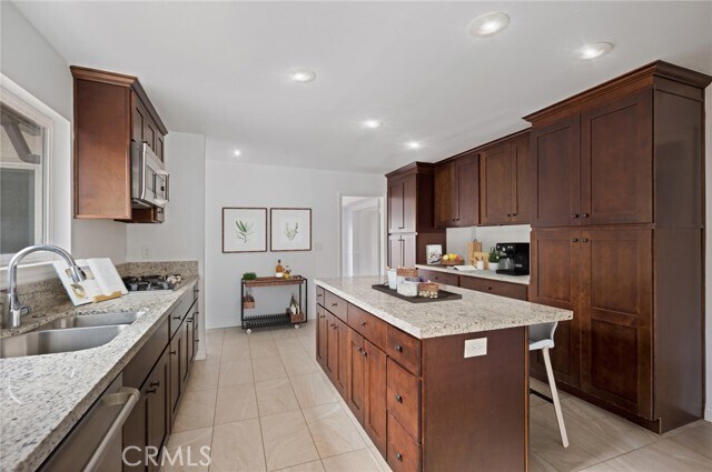 Building Photo - 1300 Antigua Way