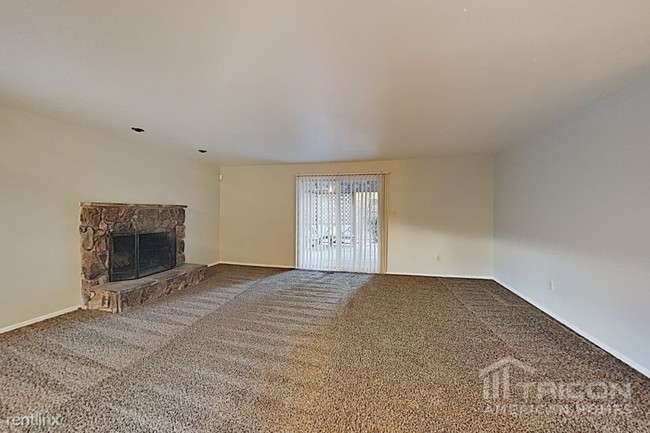 Building Photo - 4145 Mira Loma Dr