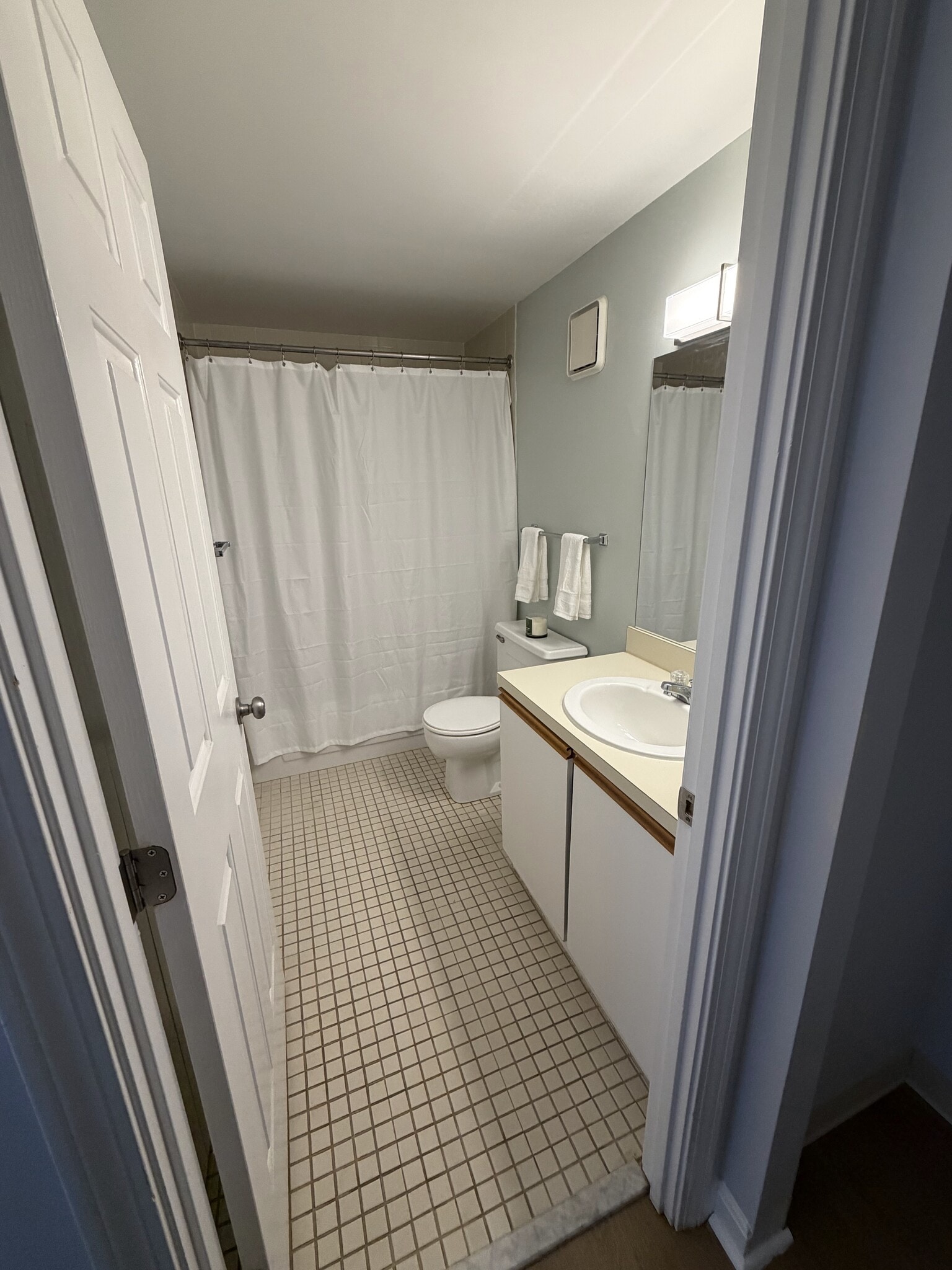 Bathroom - 100 Ledgewood Dr