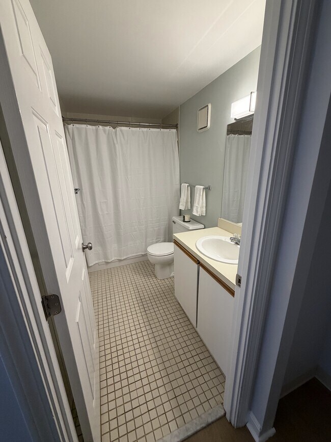 Bathroom - 100 Ledgewood Dr
