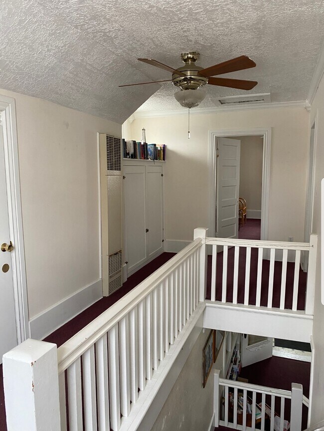 Building Photo - 181 N 200 E