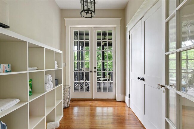 Building Photo - 635 Bonaventure Ave NE