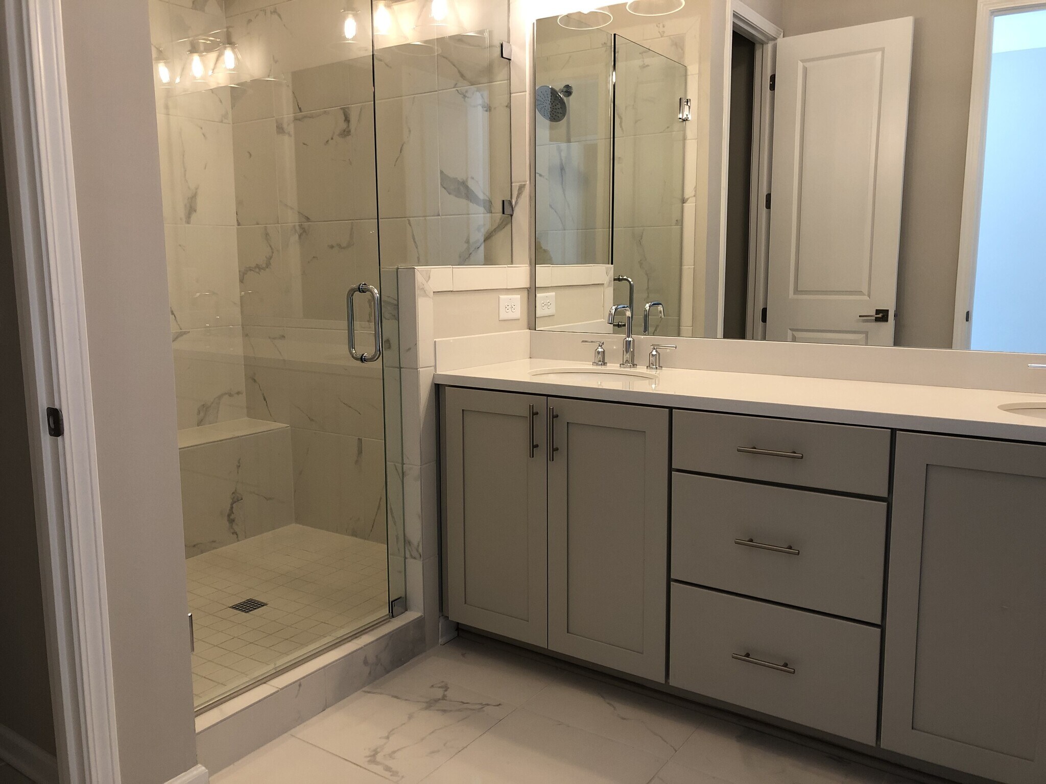 Building Photo - 6604 Sterling Dr