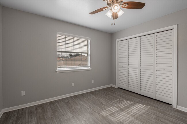 Building Photo - 600 Palm St