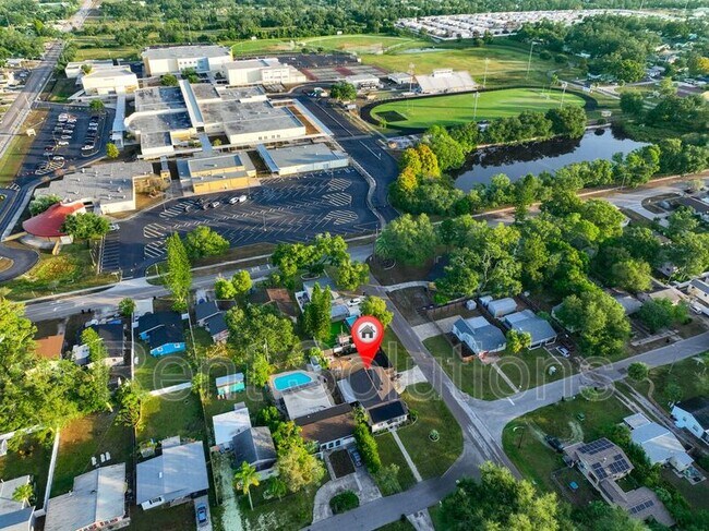 Building Photo - 5701 12th Ave S