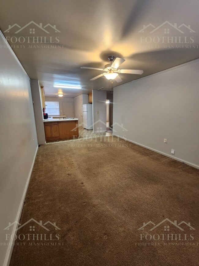 Building Photo - 2712 Cedar Ln