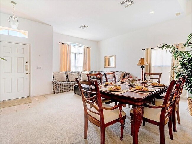 Building Photo - 153 Vizcay Way