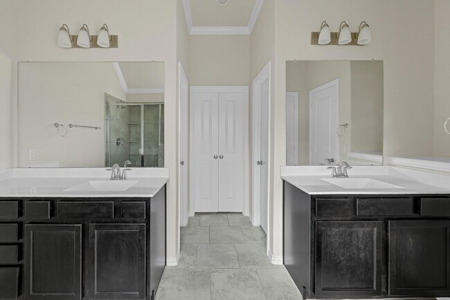 Building Photo - 2403 Dovetail Park Ln