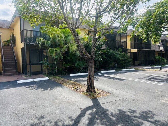 Building Photo - 1205 S Flagler Ave