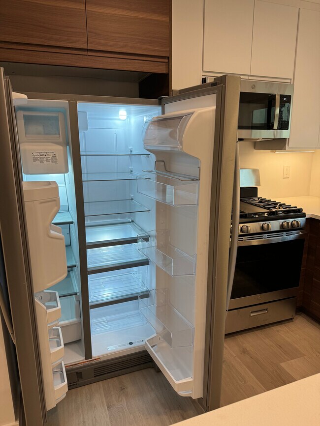 Building Photo - 431 N Alhambra Ave