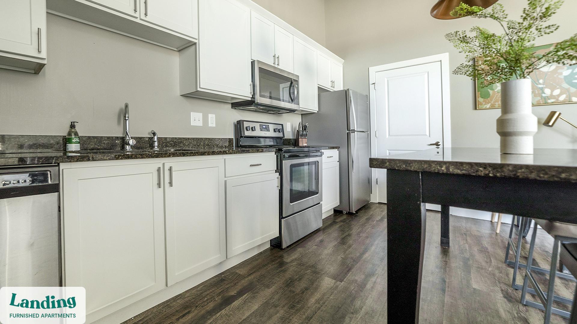 Building Photo - 41 E 9th Ave