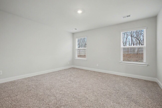 Building Photo - 3 BED 2.5 BATH TOWNHOME ON THE WEST SIDE OF LEBANON!