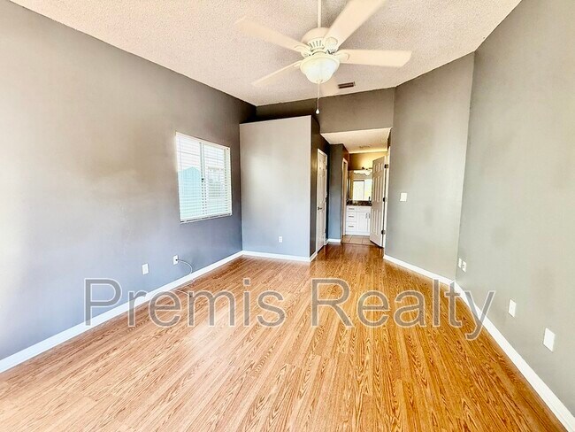 Building Photo - 747 Brook St NE