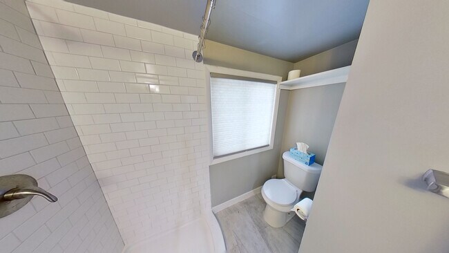 Bathroom 2 - 2635 Fenton St