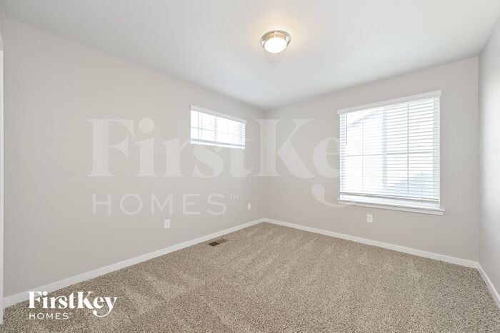 Building Photo - 10993 Vaughn St