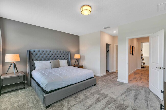 Building Photo - 2831 Bookmark Dr