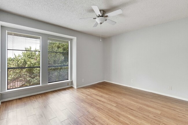 Building Photo - 1714 Timber Ridge Dr