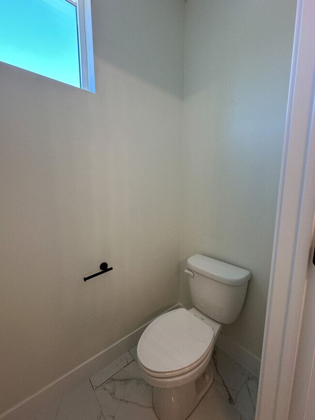 Building Photo - Brand New 3 Bed / 2.5 Bath Townhome – Internet Included