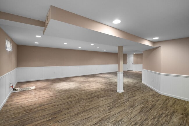 Building Photo - 4164 Kettler Rd