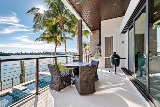 Building Photo - 459 20th Ave